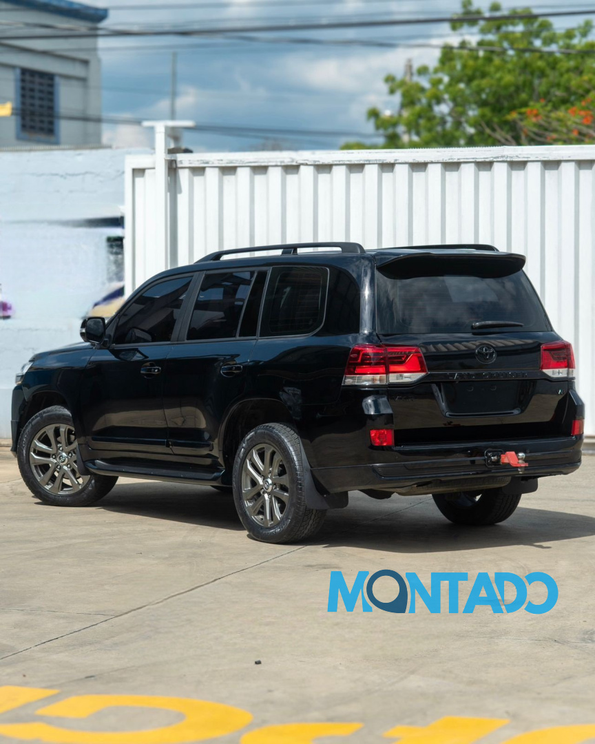 2011 Toyota Land Cruiser - #2